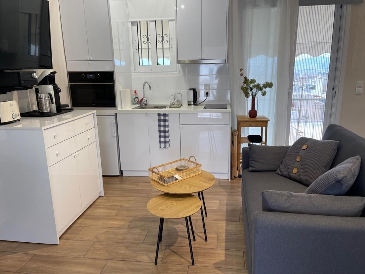 Reeva 55 Apartment Athens Luaran gambar